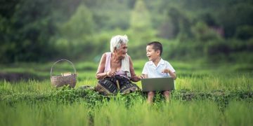 If You Teach Your Grandparents How to Use a New Gadget, Teach Them About Cyber Security Too screenshot