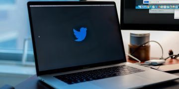 Hack Alert: Cybercriminals Take Over Popular Twitter Accounts to Expose Users to a Bitcoin Scam screenshot